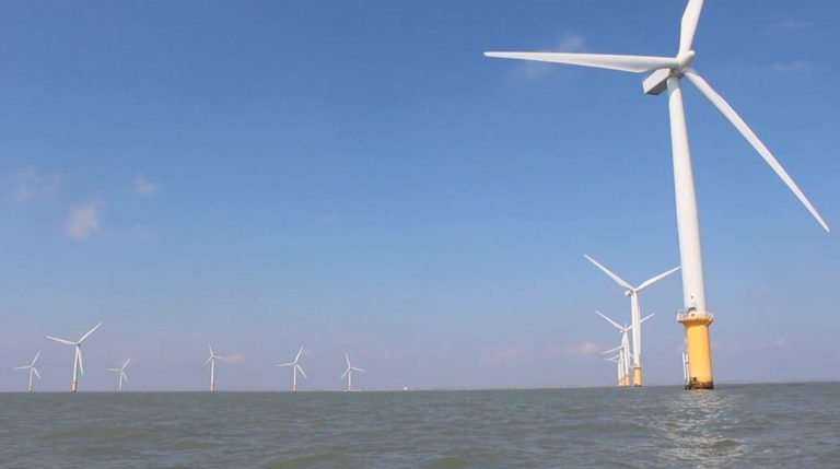 Moins d’argent public pour les parcs éoliens offshores français