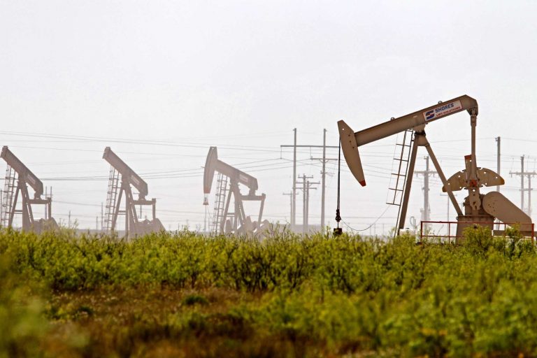 Texas : malgré le risque de pollution des nappes, le pétrole invendu sera réinjecté sous terre
