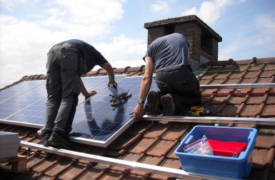 Vous ne pouvez pas acheter de panneaux solaires ? Alors louez-les !