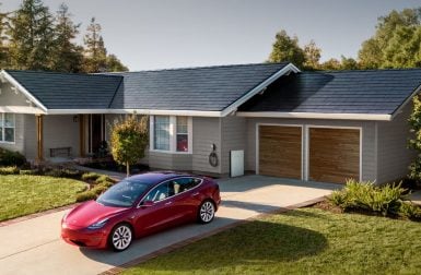 Le toit solaire Tesla va t-il enfin conquérir l’Europe en 2021 ?