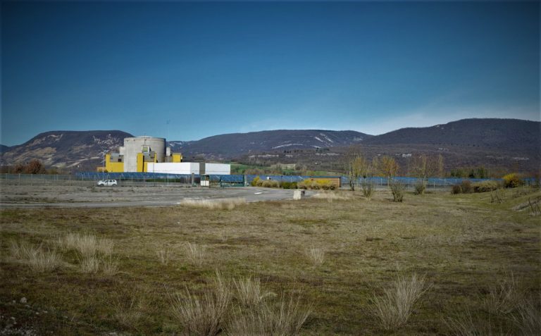 L’ancienne centrale nucléaire de Creys-Malville se reconvertit dans le solaire